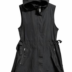 Black Hooded Sleeveless Windbreaker Jacket